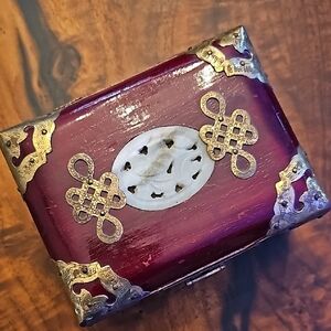 VINTAGE CHINESE ROSE WOOD AND JADE JEWELRY BOX ♥️